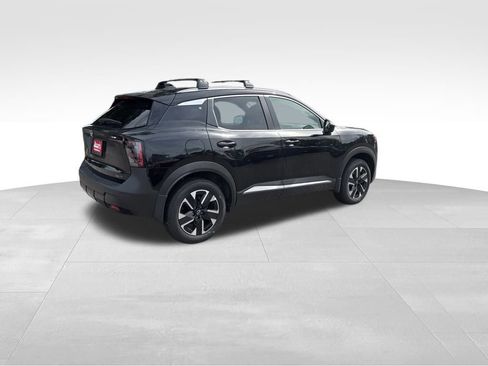 New 2026 Nissan Kicks SV w/ SV Premium Package AWD/4WD image 4