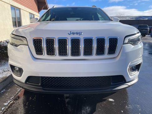 Used 2019 Jeep Cherokee Latitude Plus w/ Comfort/Convenience Group image 12