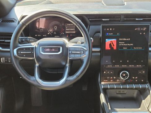 Used 2025 GMC Terrain Elevation AWD/4WD image 17