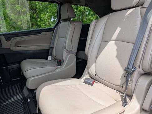 Used 2023 Honda Odyssey Elite image 22