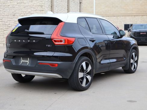 Used 2019 Volvo XC40 T5 Momentum AWD/4WD image 3