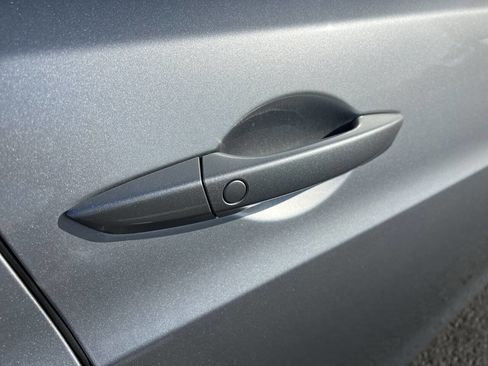 Used 2017 Acura TLX V6 image 8