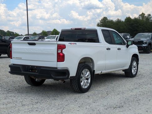 Used 2023 Chevrolet Silverado 1500 W/T w/ WT Convenience Package AWD/4WD image 10