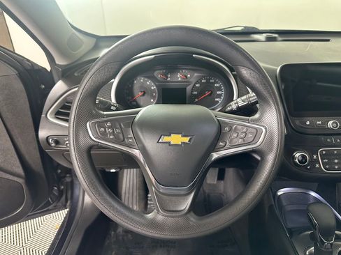 Used 2023 Chevrolet Malibu LT image 19