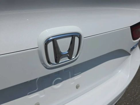 Used 2019 Honda Insight Touring image 10