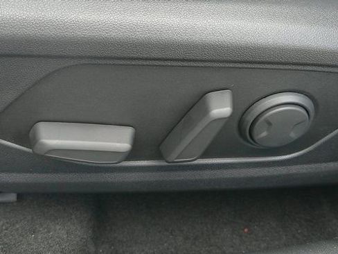 New 2026 Hyundai Elantra Limited image 7