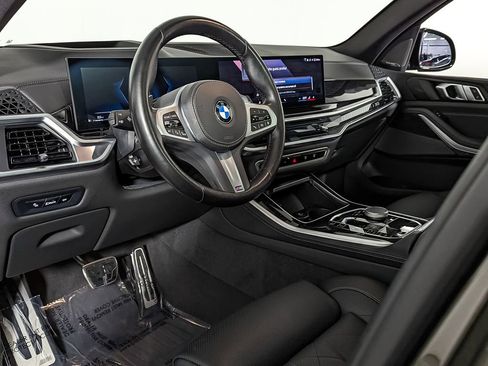 Certified 2024 BMW X5 xDrive40i w/ M Sport Package image 18