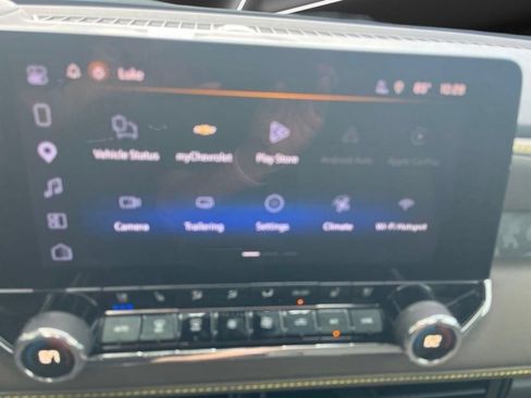 Used 2026 Chevrolet Colorado ZR2 w/ Technology Package AWD/4WD image 16