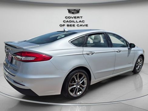 Used 2019 Ford Fusion Titanium image 9