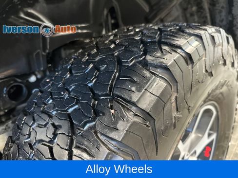 Used 2023 Jeep Wrangler Unlimited Rubicon w/ Cold Weather Group AWD/4WD image 13