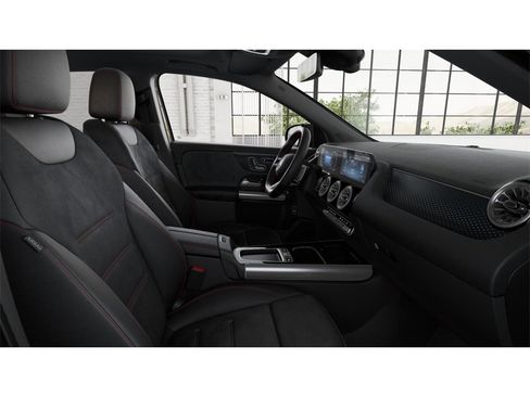 New 2026 Mercedes-Benz GLA 250 4MATIC image 4