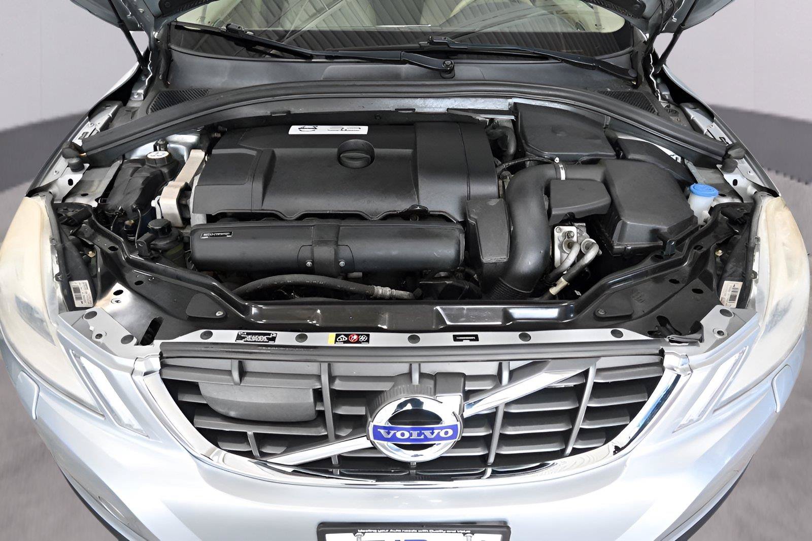 Used 2013 Volvo XC60 3.2 AWD/4WD image 31