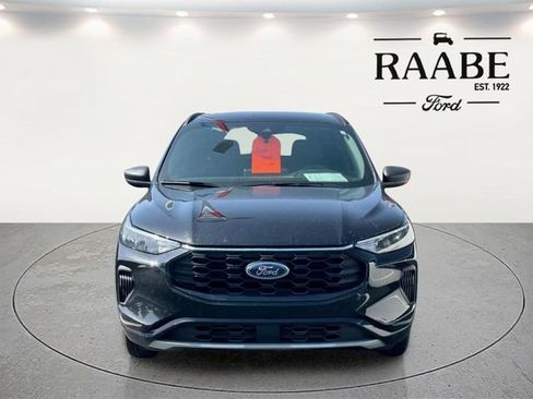 Used 2023 Ford Escape ST-Line w/ Tech Pack #1 AWD/4WD image 6