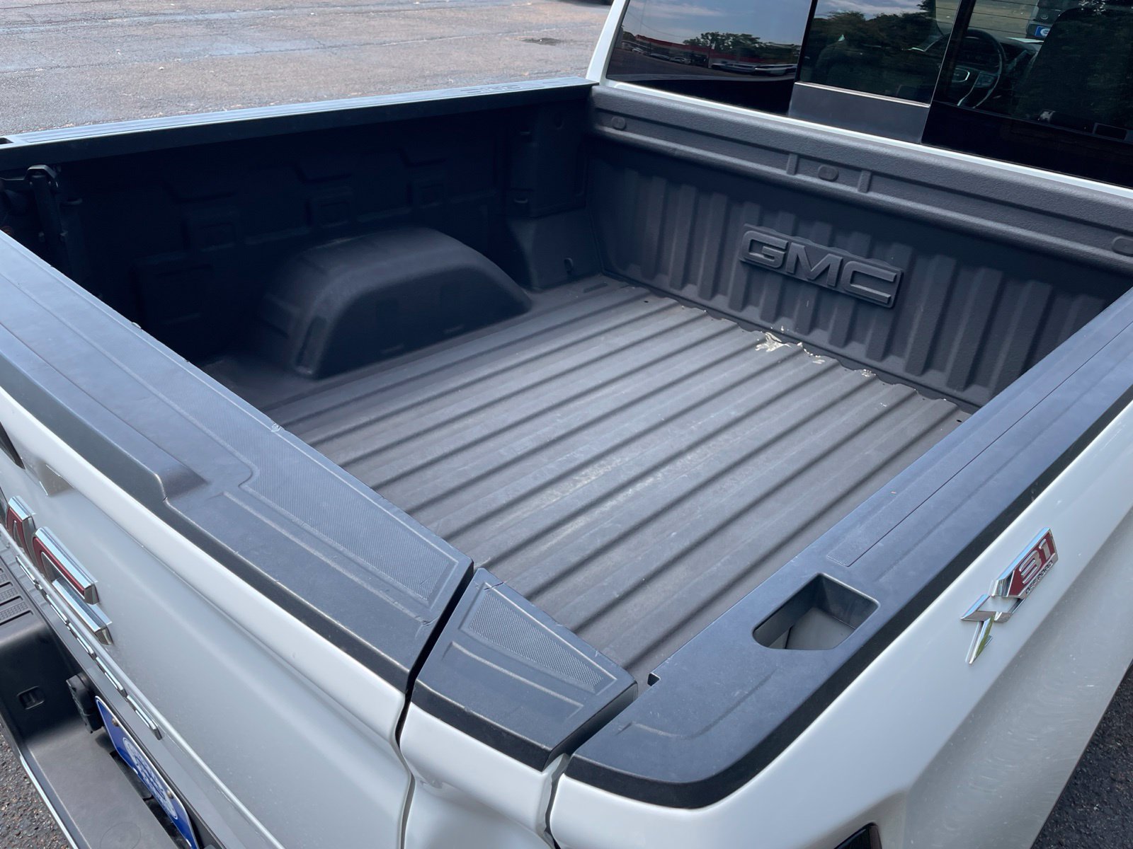 Used 2021 GMC Sierra 1500 SLT AWD/4WD image 40
