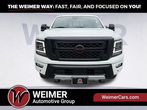 Used 2024 Nissan Titan PRO-4X w/ Pro-4x Convenience Package AWD/4WD image 2