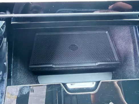 Used 2024 Land Rover Range Rover Sport Dynamic SE image 32