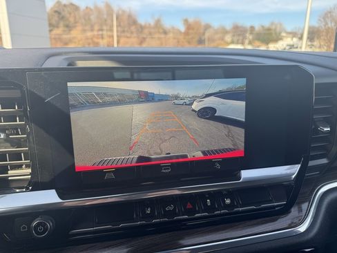 Used 2024 Chevrolet Silverado 2500 LT w/ Convenience Package image 20