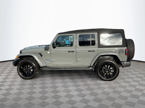 Used 2023 Jeep Wrangler Unlimited Sahara w/ Cold Weather Group image 9