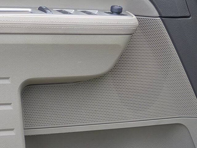 Used 2009 Lincoln MKX 2WD image 14