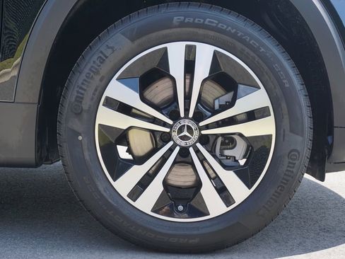 New 2025 Mercedes-Benz GLB 250 4MATIC image 18