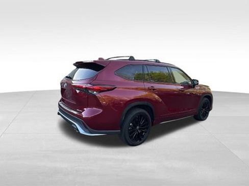 Used 2023 Toyota Highlander XSE AWD/4WD image 34