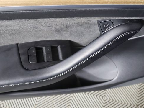 Used 2022 Tesla Model 3 Long Range image 36