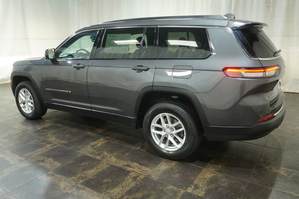 Used 2022 Jeep Grand Cherokee L Laredo w/ Luxury Tech Group I AWD/4WD image 9