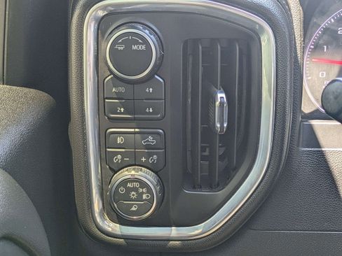 Used 2023 Chevrolet Silverado 2500 LTZ AWD/4WD image 22