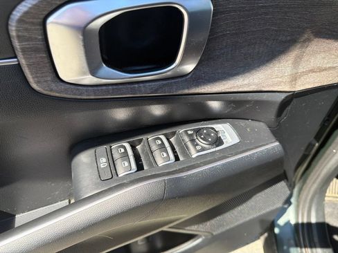 Certified 2021 Kia Sorento EX w/ EX AWD X-Line Package image 20