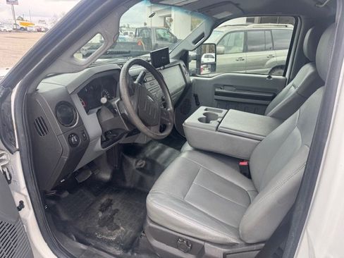 Used 2012 Ford F550 XL w/ Payload Upgrade Pkg image 11