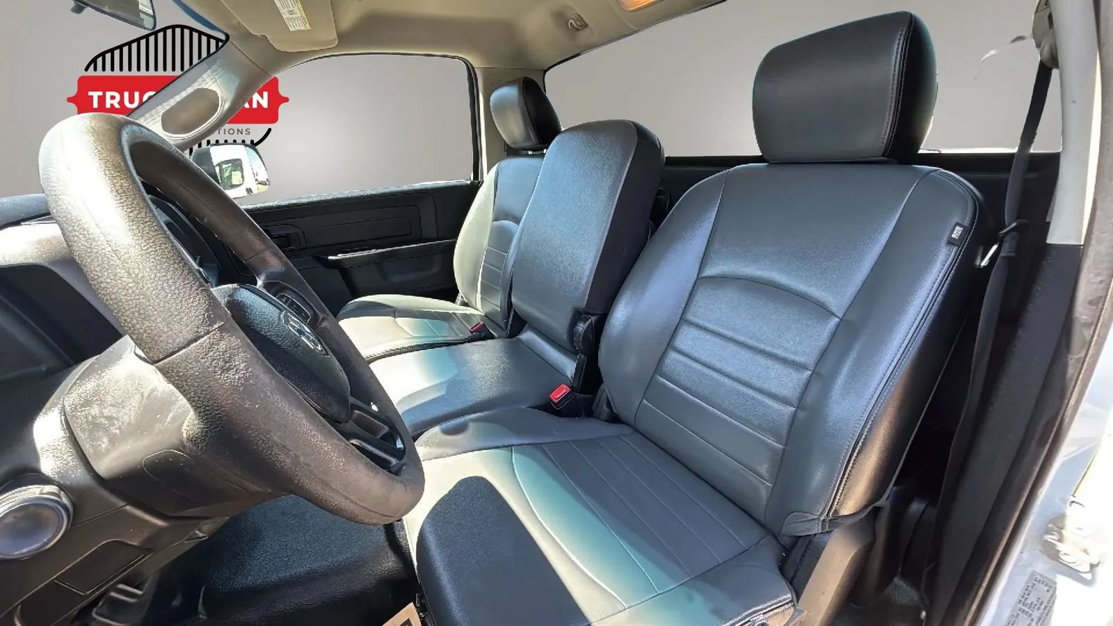 Used 2022 RAM 1500 Classic Tradesman AWD/4WD image 30