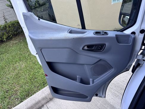 Used 2016 Ford Transit 250 130 Low Roof w/ Exterior Upgrade Package image 12