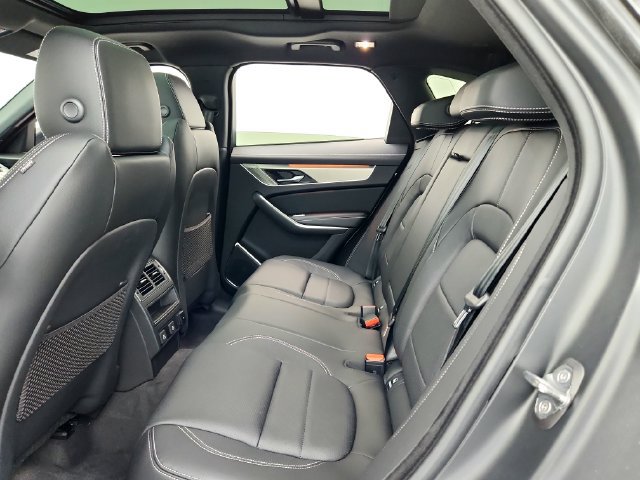 Certified 2026 Jaguar F-PACE R-Dynamic S AWD/4WD image 28