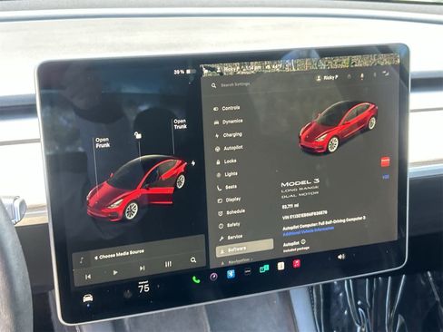 Used 2021 Tesla Model 3 Long Range image 18