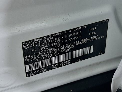 Used 2024 Toyota RAV4 XLE image 28