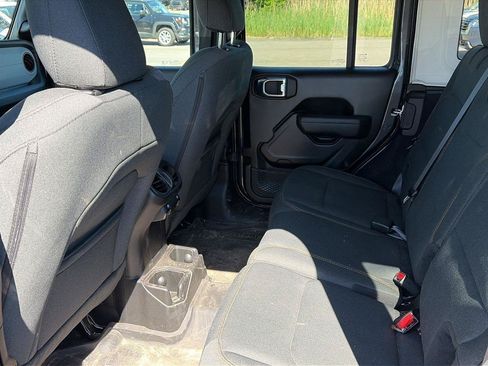 Used 2026 Jeep Wrangler Unlimited Sport AWD/4WD image 38