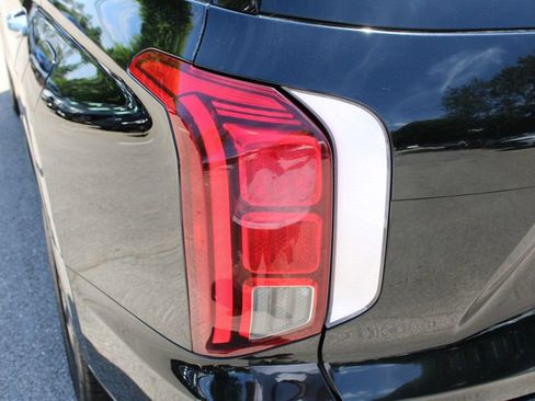 Used 2020 Hyundai Palisade Limited FWD image 9