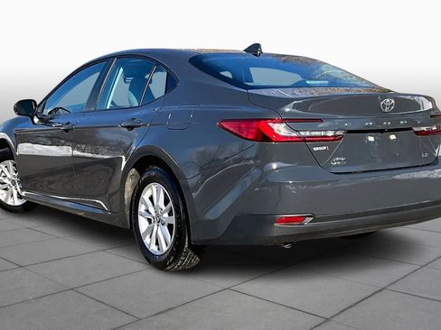 Used 2025 Toyota Camry LE image 12
