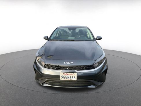 Used 2023 Kia Forte LXS image 2