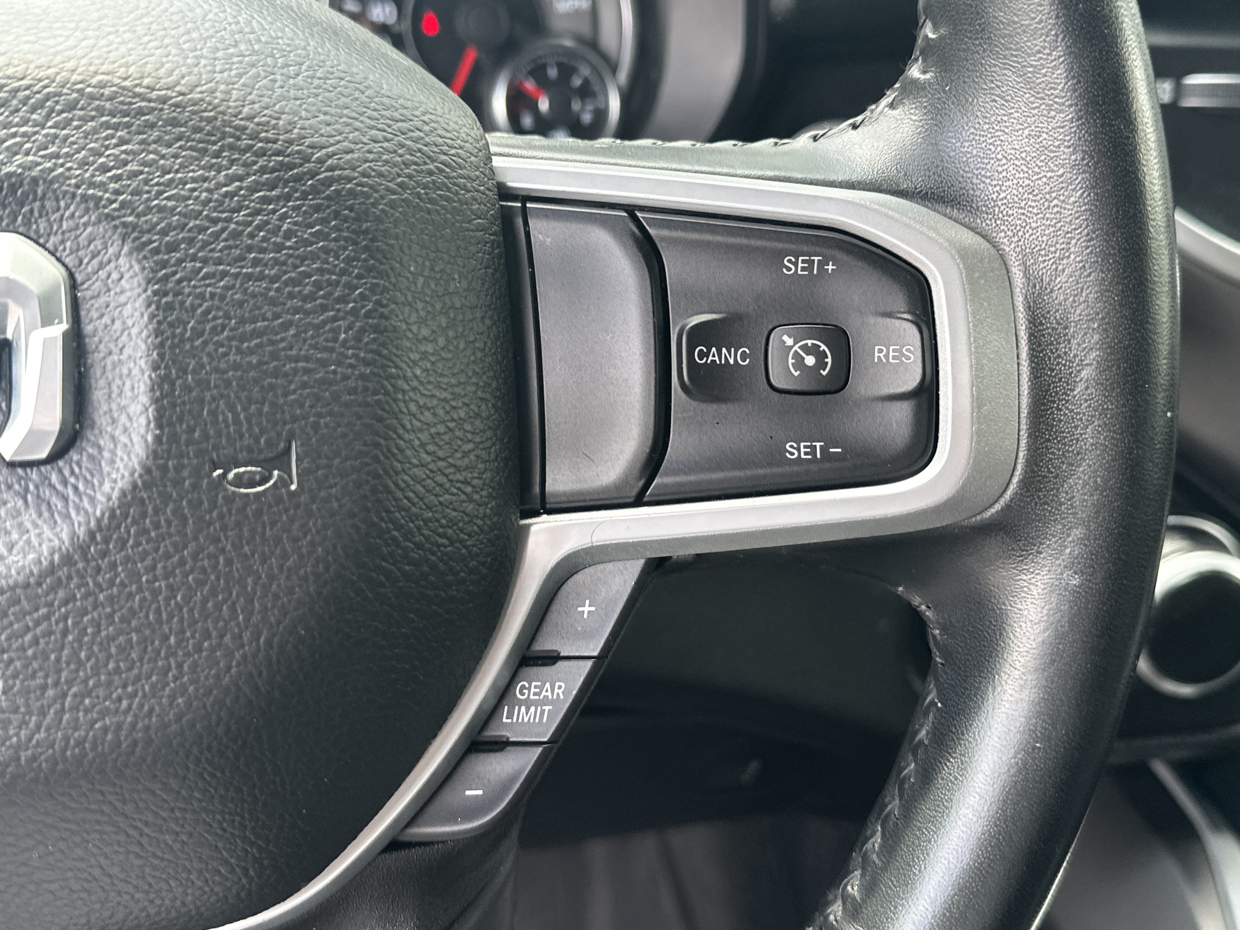 Used 2022 RAM 1500 Big Horn AWD/4WD image 25