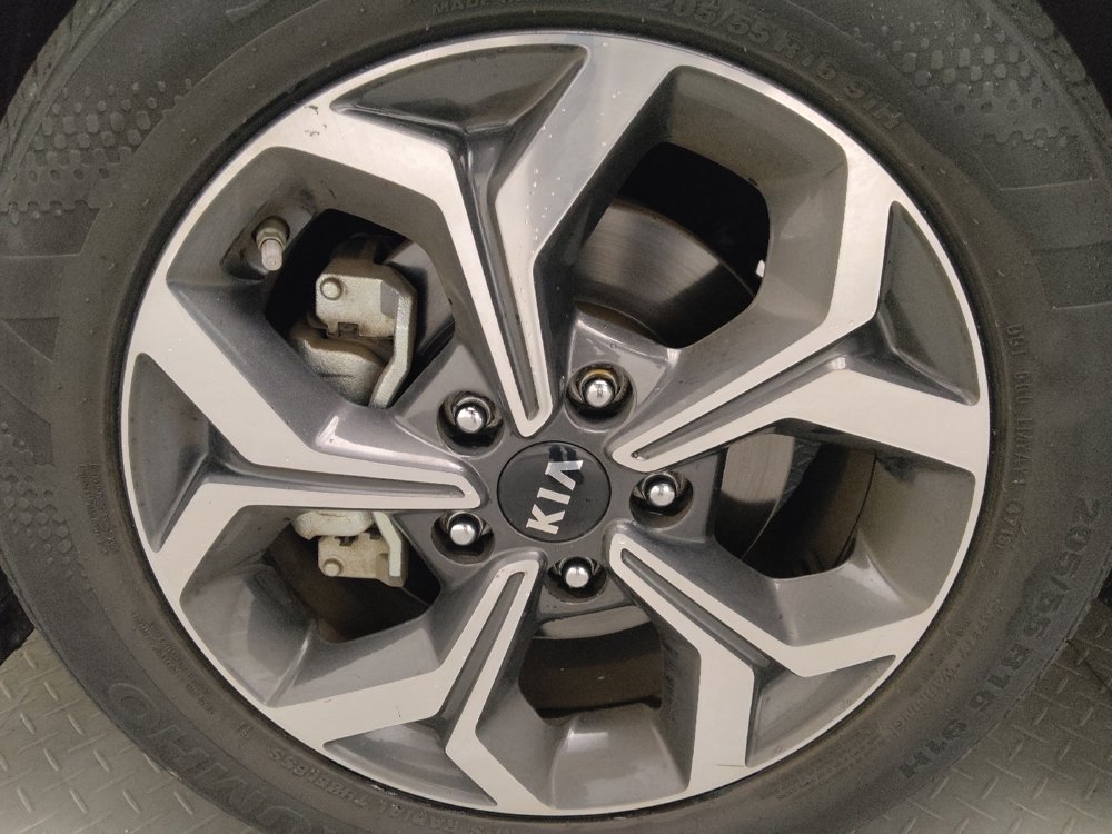 Used 2020 Kia Forte LXS FWD image 31