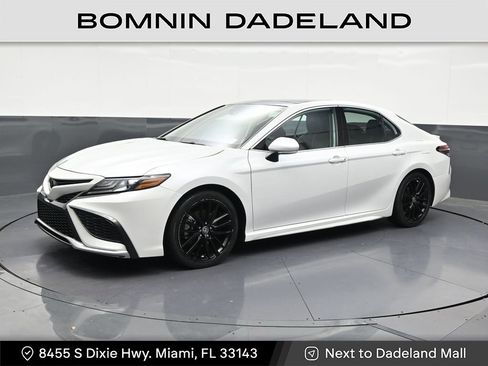 Used 2023 Toyota Camry XSE w/ Navigation Package FWD image 1