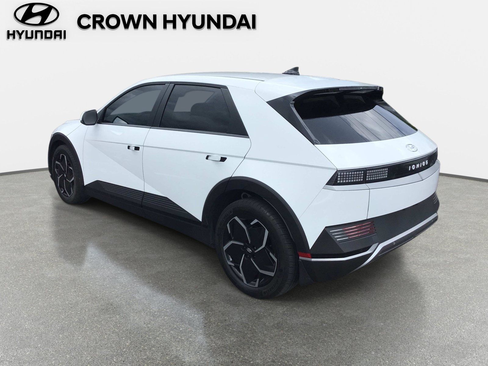 Used 2024 Hyundai Ioniq 5 SE RWD image 6