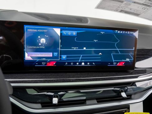 New 2026 BMW X7 xDrive40i w/ M Sport Package AWD/4WD image 28