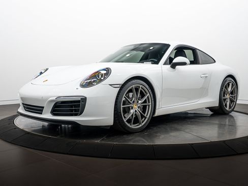 Certified 2017 Porsche 911 Carrera RWD image 1