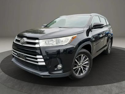 Used 2017 Toyota Highlander XLE