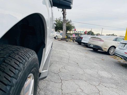 Used 2017 Ford F150 XLT w/ Equipment Group 302A Luxury image 12