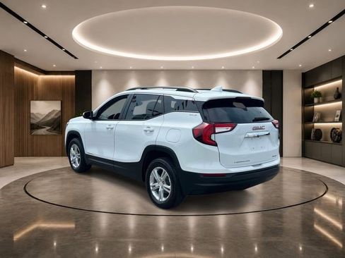 Used 2023 GMC Terrain SLE w/ Driver Convenience Package AWD/4WD image 5