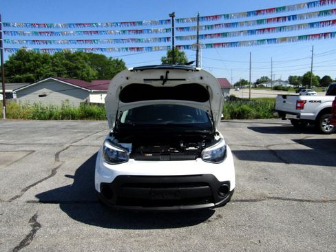 Used 2018 Kia Soul image 26