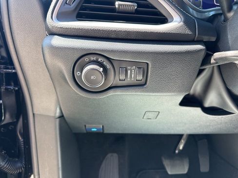 New 2026 Chrysler Pacifica Select image 65